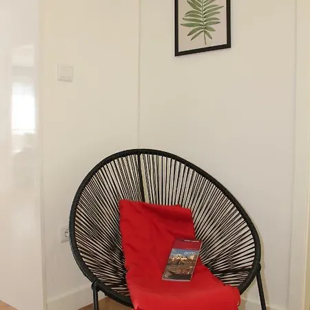 & Cozy Flat *
